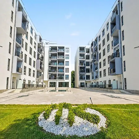 Tusso Apartmán Golem (Tirana)