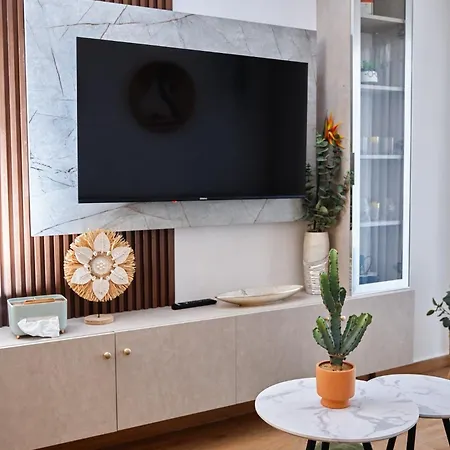 Tusso Apartmán Golem (Tirana)