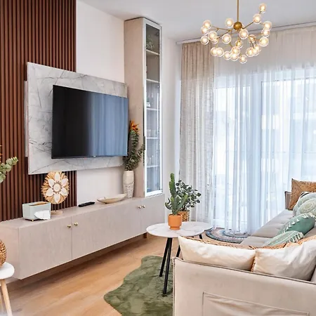 Tusso Apartmán Golem (Tirana)