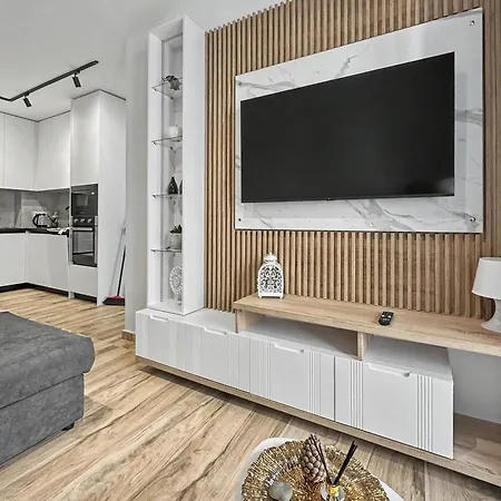 Tusso Apartmán Golem (Tirana)
